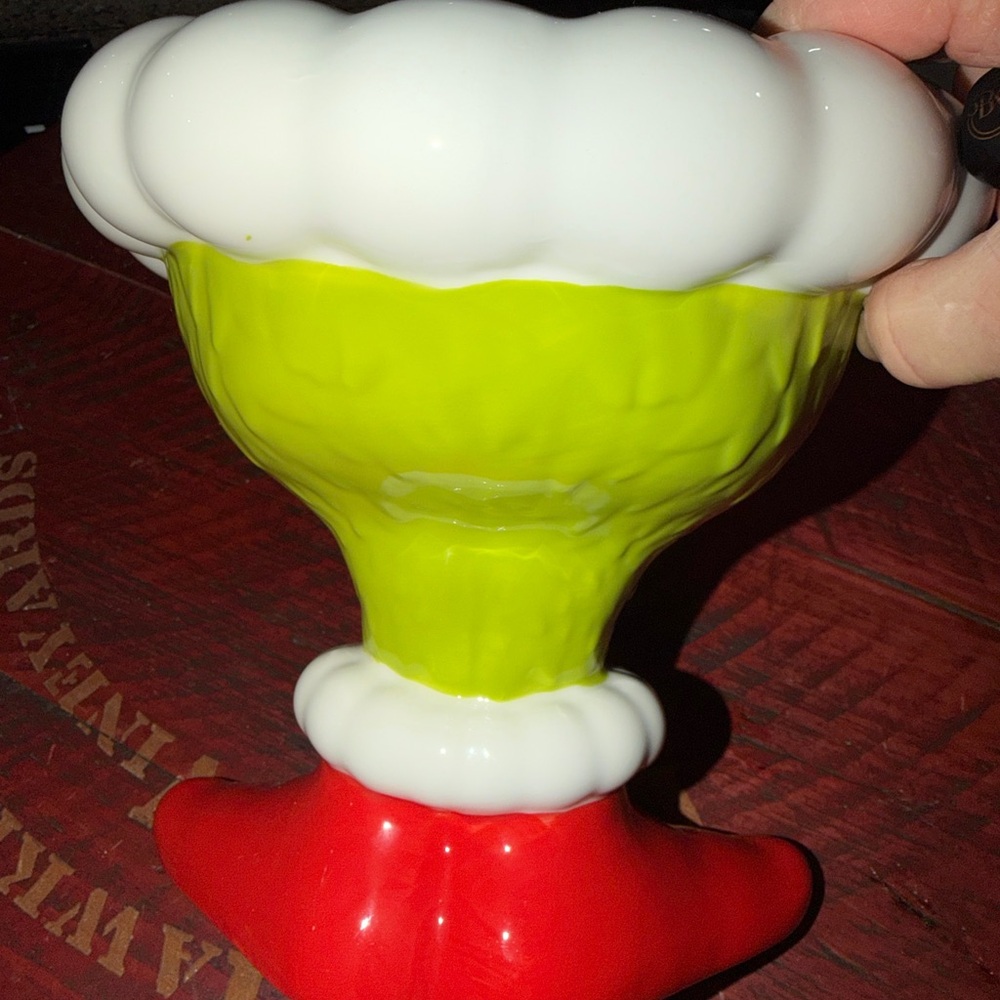 Festive Red and Green Ceramic Grinch bowl - Picture 7 of 11